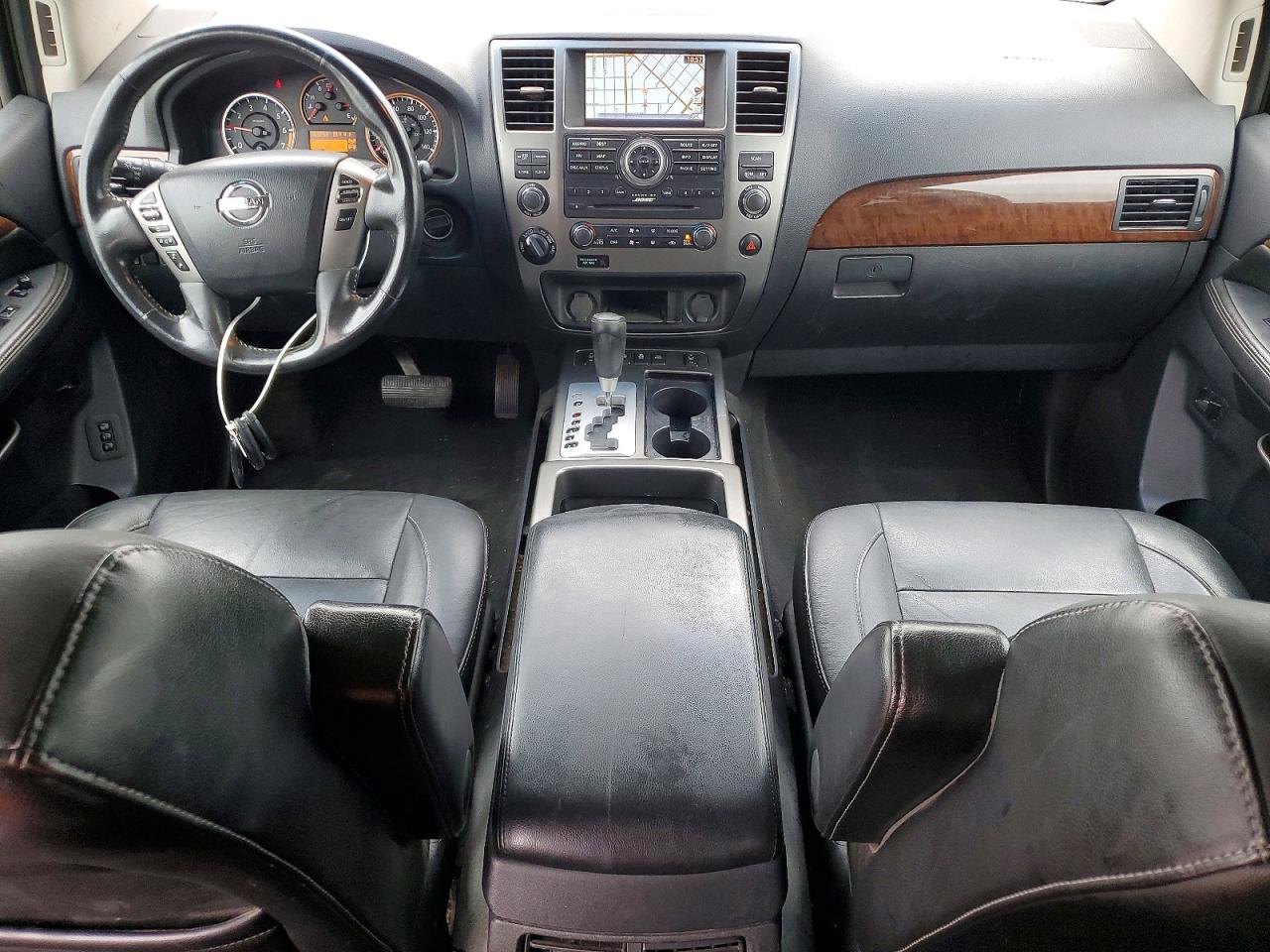 Nissan Armada Platinum