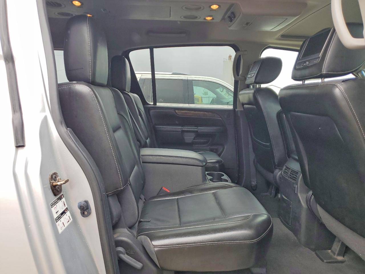Nissan Armada Platinum