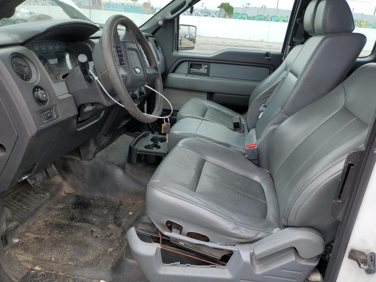 Ford F-150 Super Cab