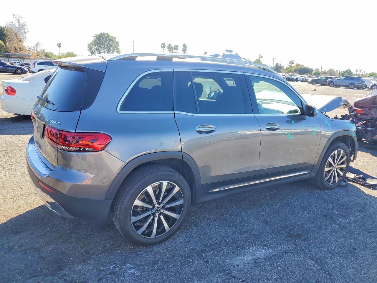 Mercedes-Benz GLB 250 4matic