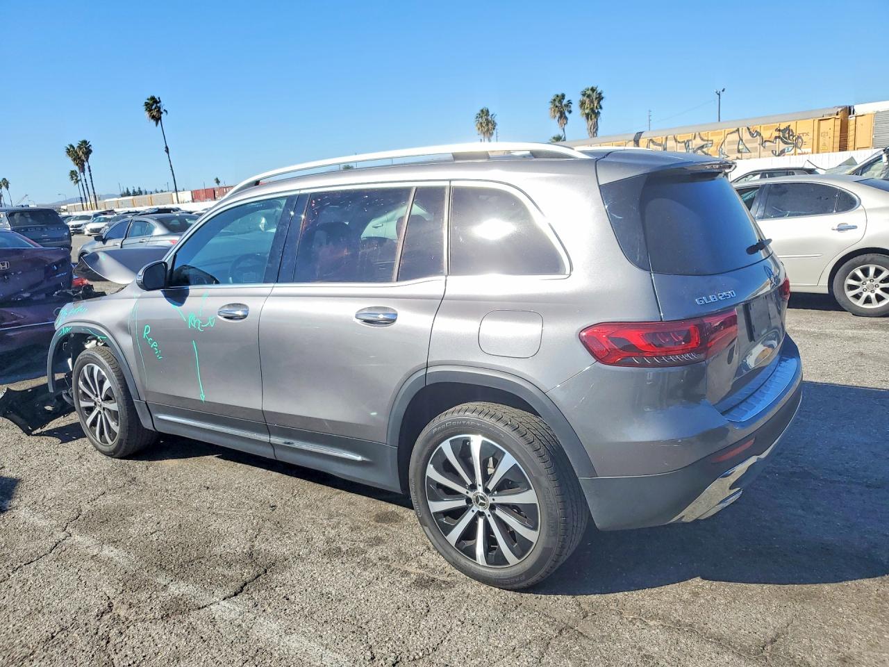 Mercedes-Benz GLB 250 4matic