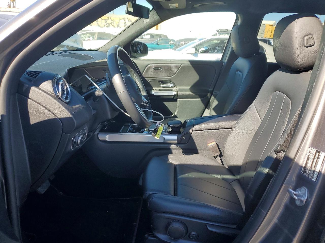 Mercedes-Benz GLB 250 4matic