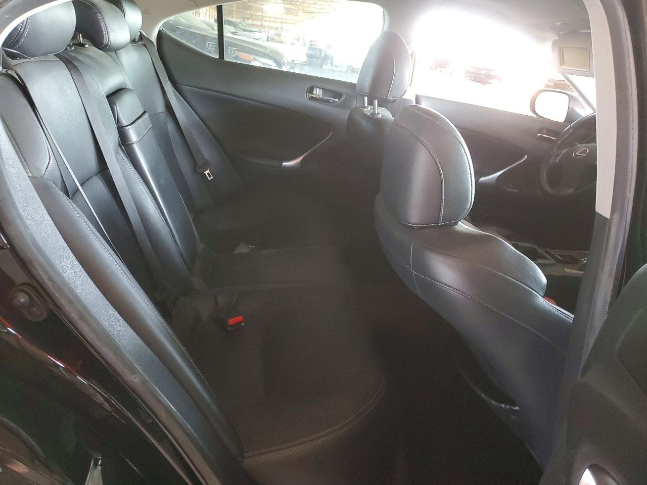 Lexus Is Base