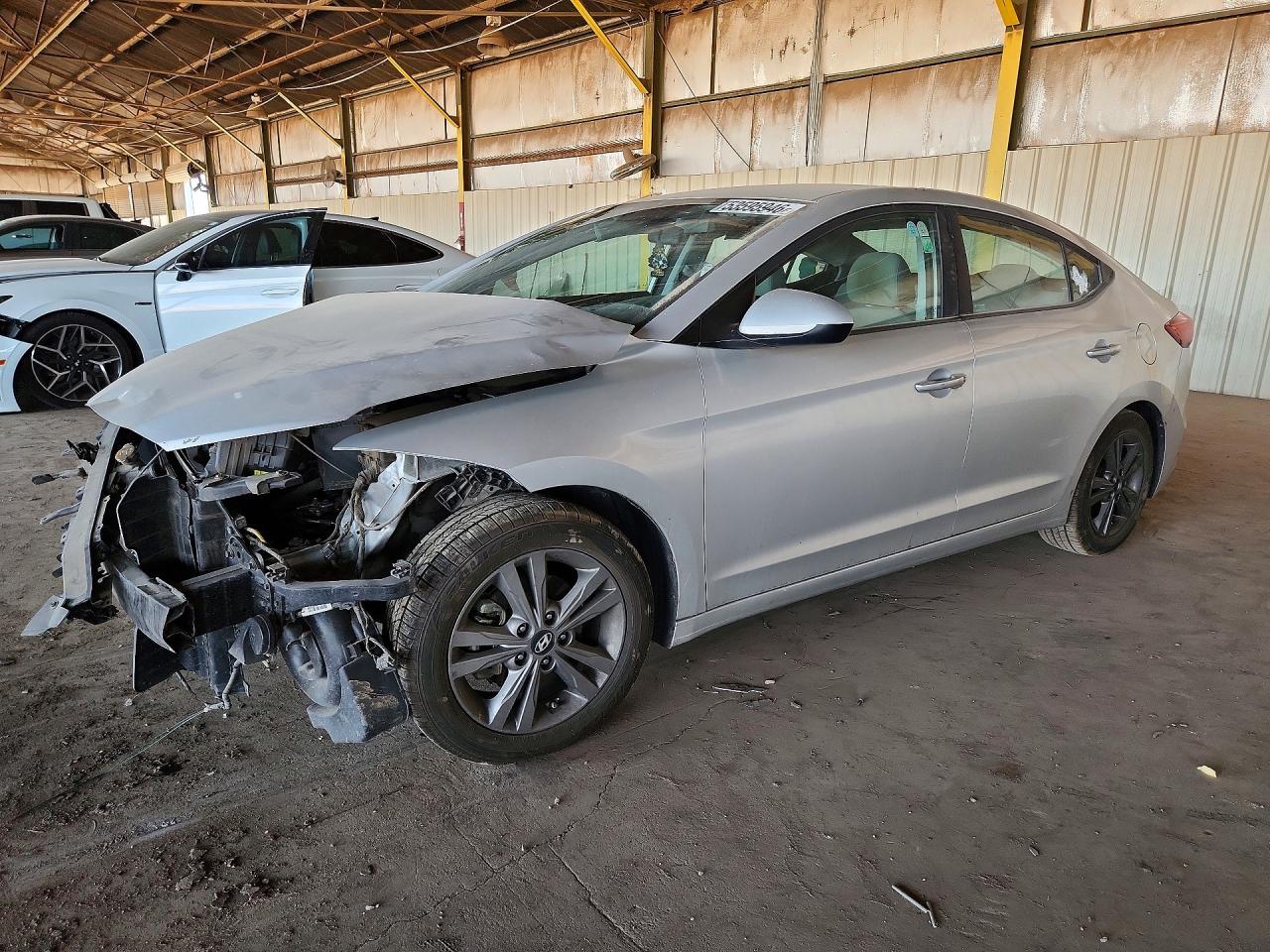Salvage Hyundai ELANTRA Image
