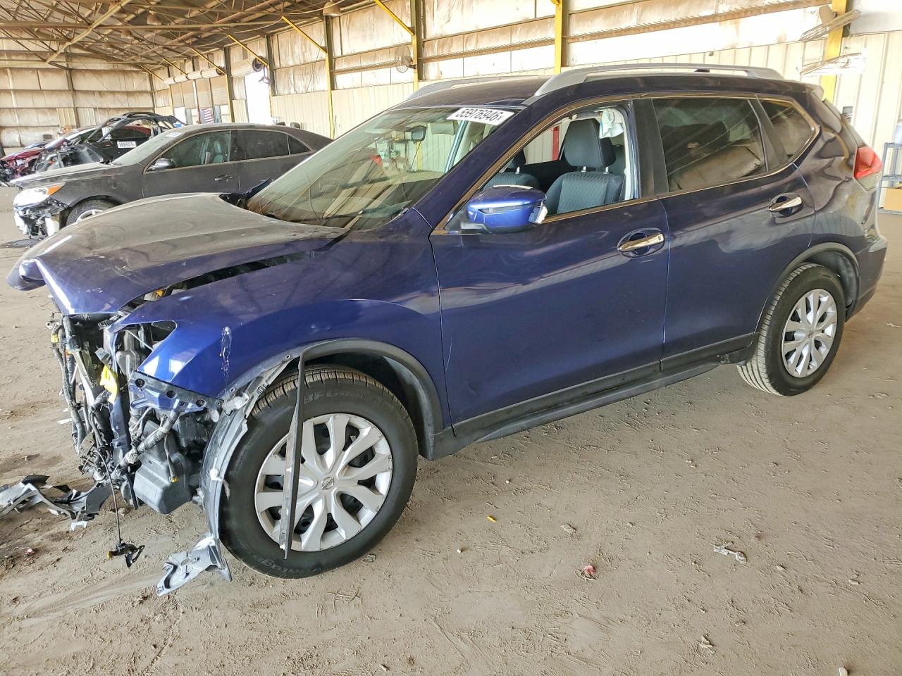Salvage Nissan Rogue Image