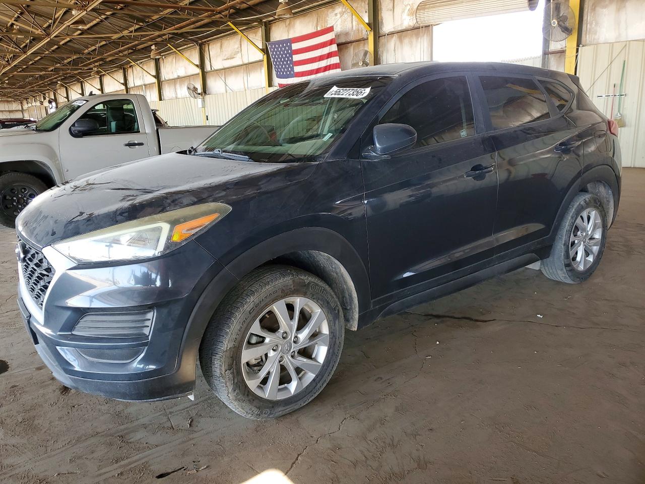 Salvage Hyundai TUCSON Image