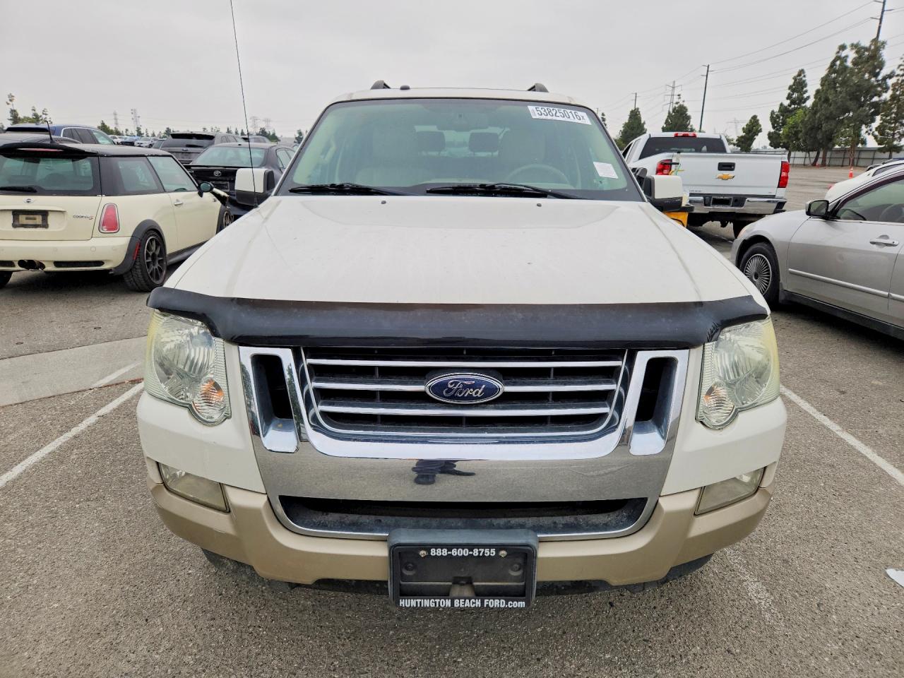 Ford Explorer Eddie Bauer
