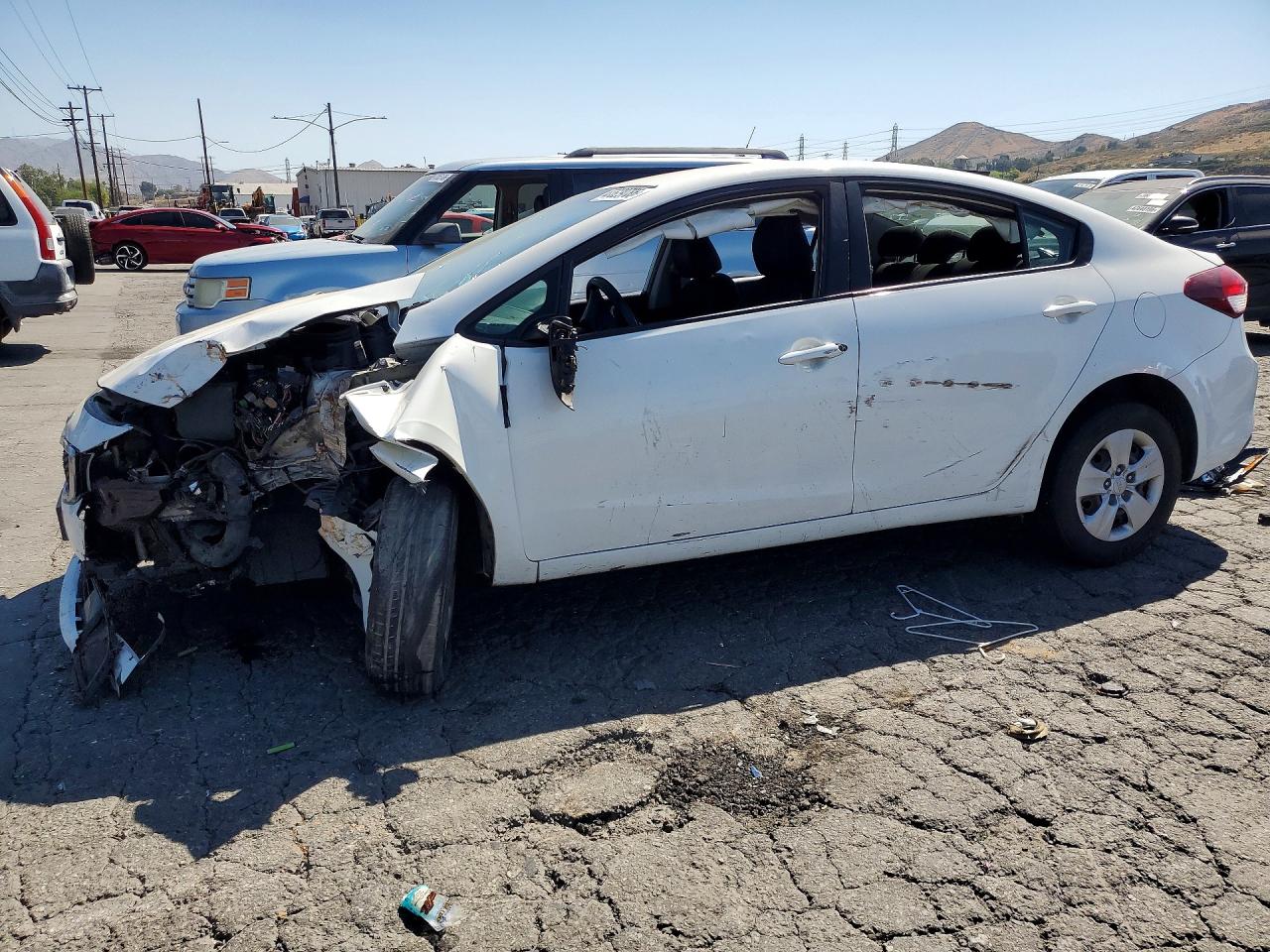 Salvage Kia Forte Image
