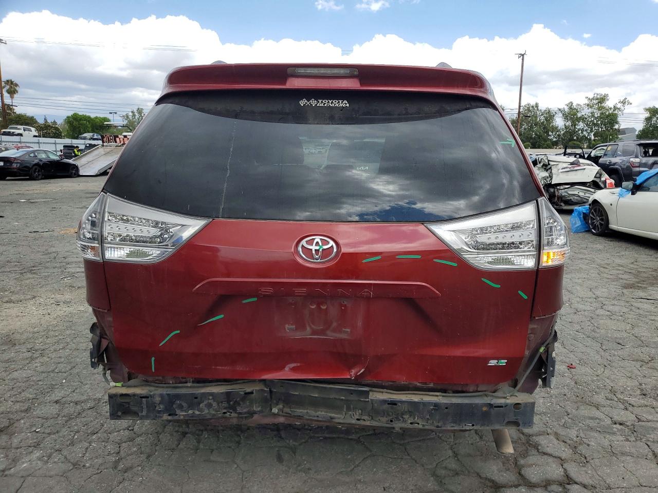 Toyota Sienna Sport