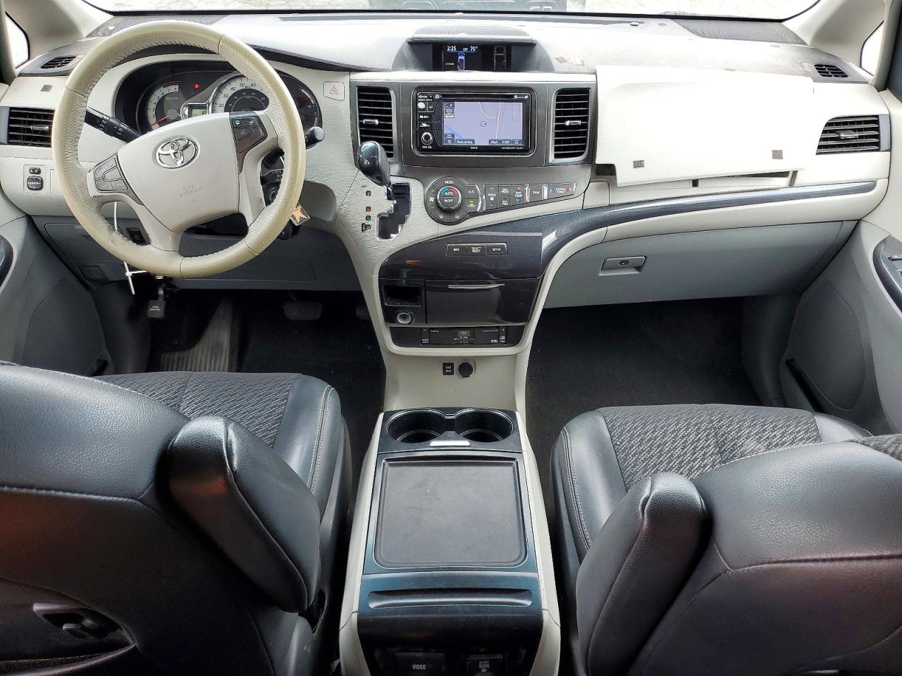 Toyota Sienna Sport