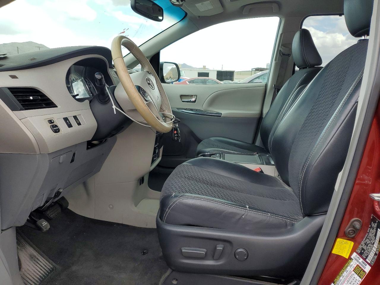 Toyota Sienna Sport