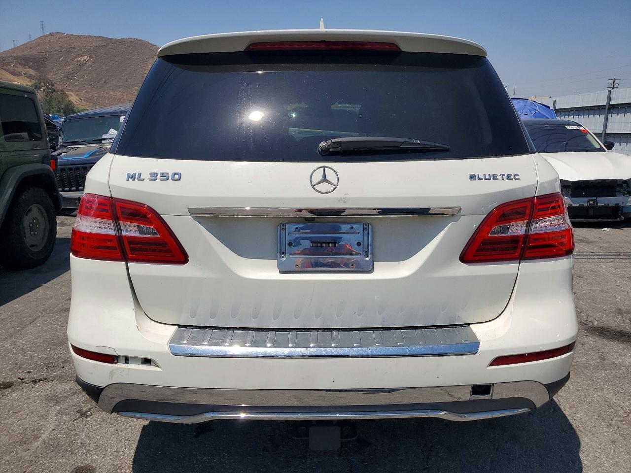 Mercedes-Benz M-Class 350 Bluetec