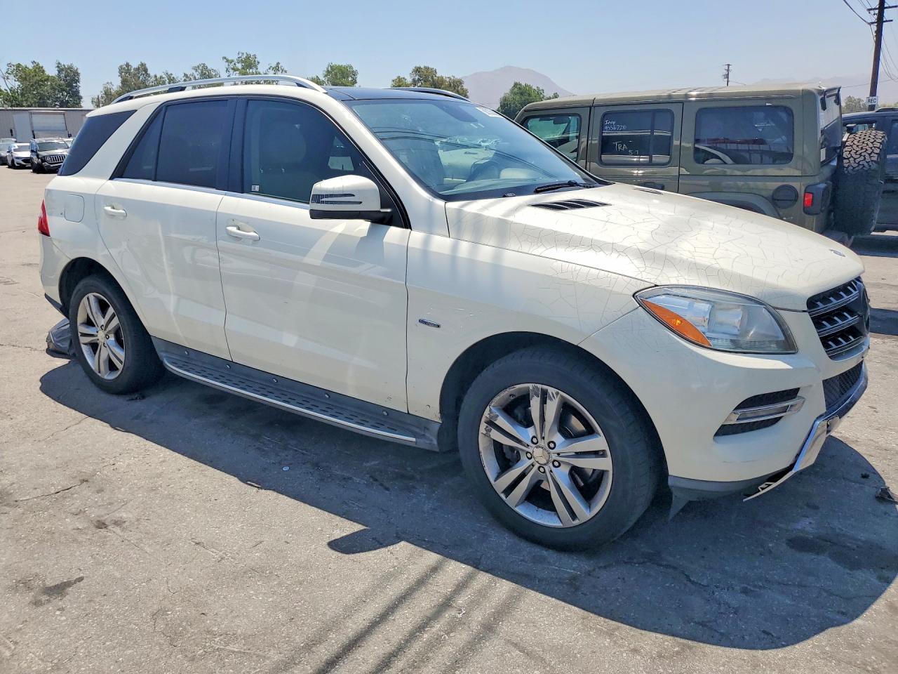 Mercedes-Benz M-Class 350 Bluetec