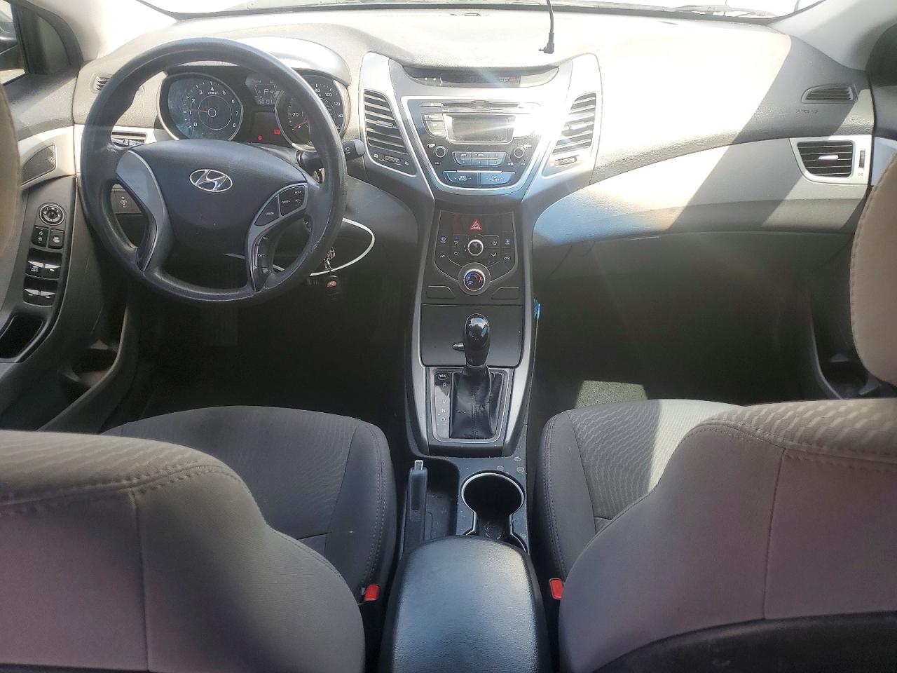 Hyundai ELANTRA Se