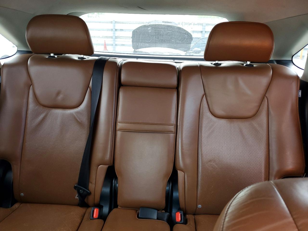 Lexus RX Base