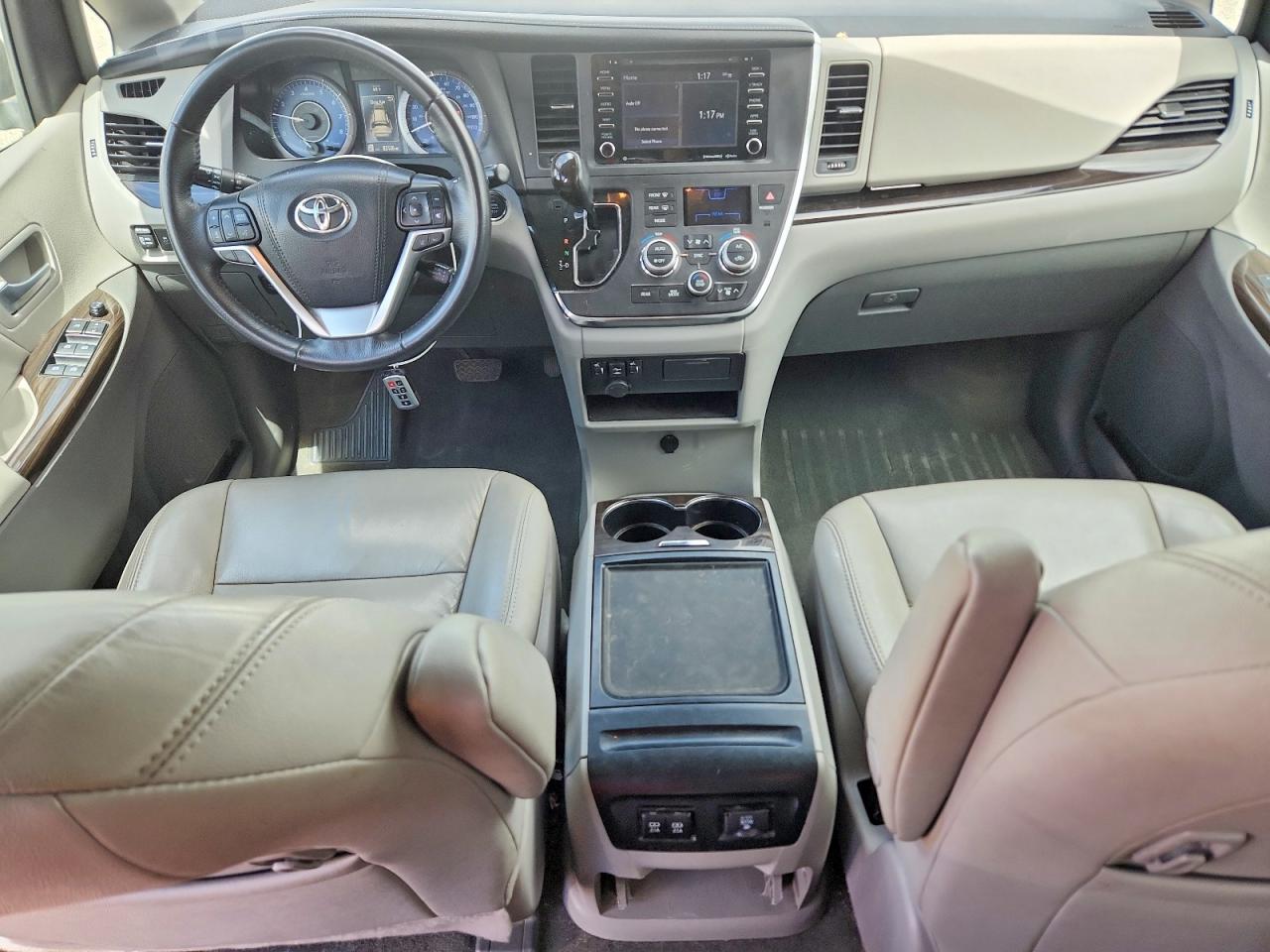 Toyota Sienna Xle 8-passenger