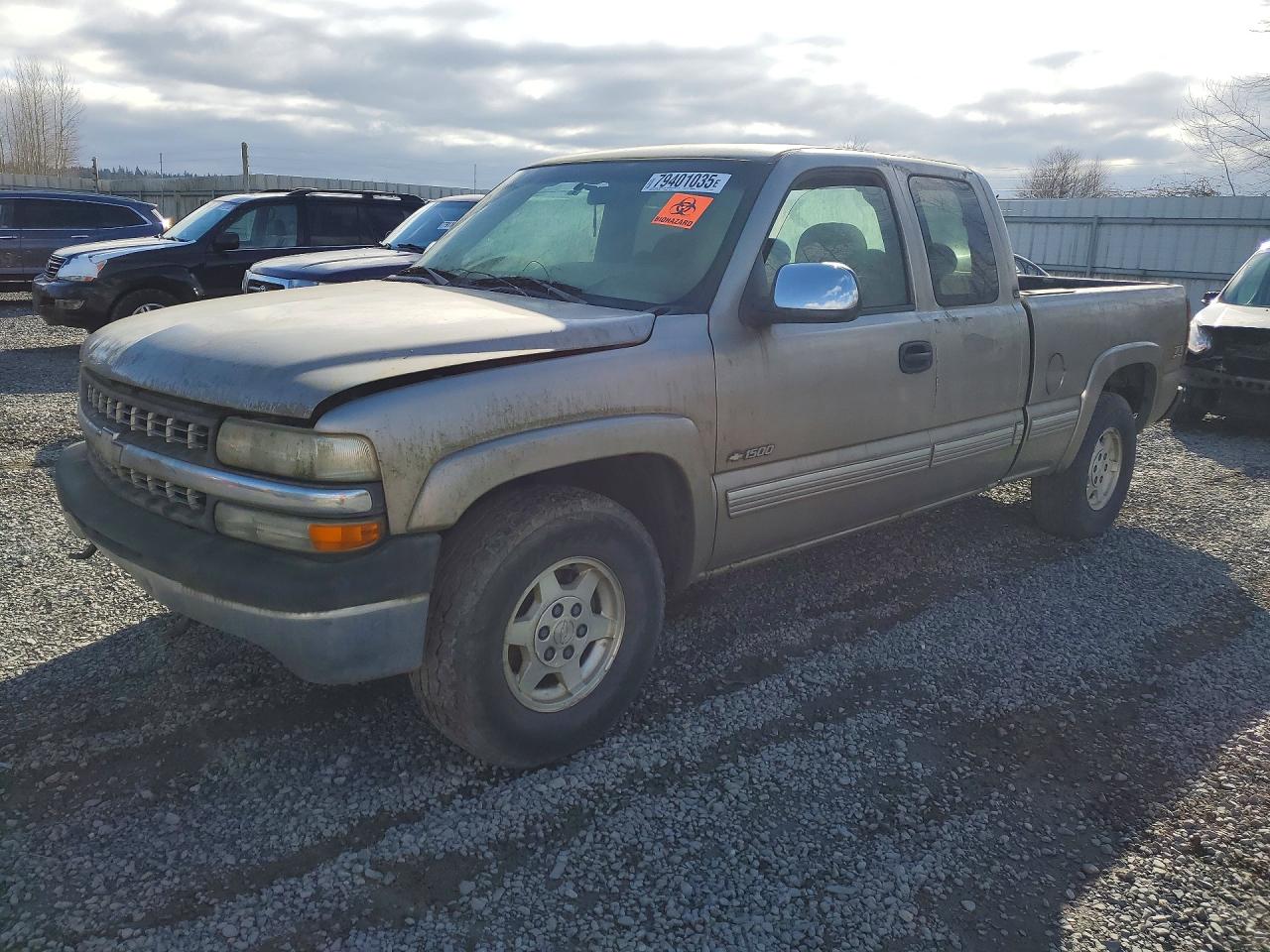 Salvage Chevrolet Silverado Image
