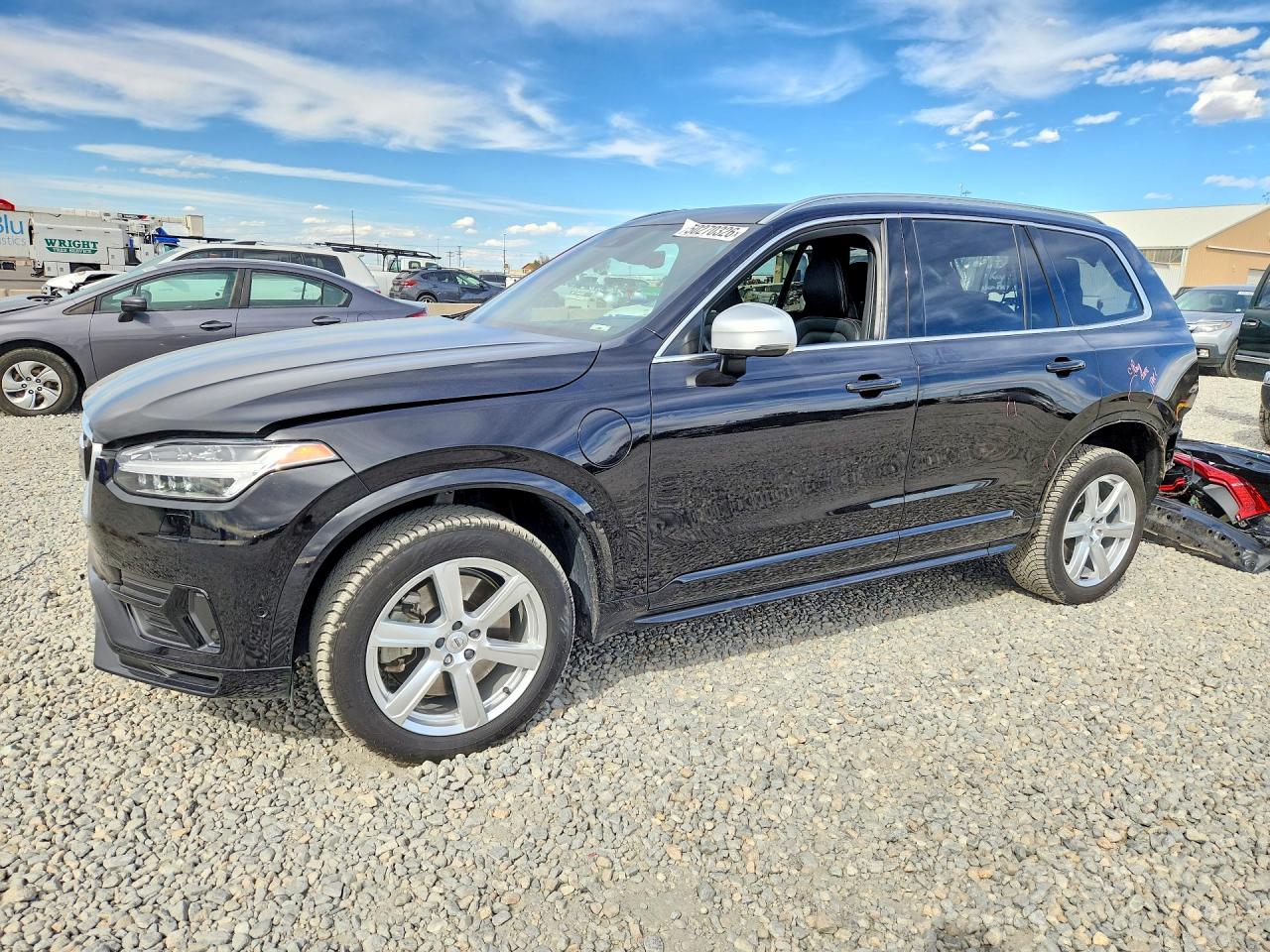 Salvage Volvo XC90 Image