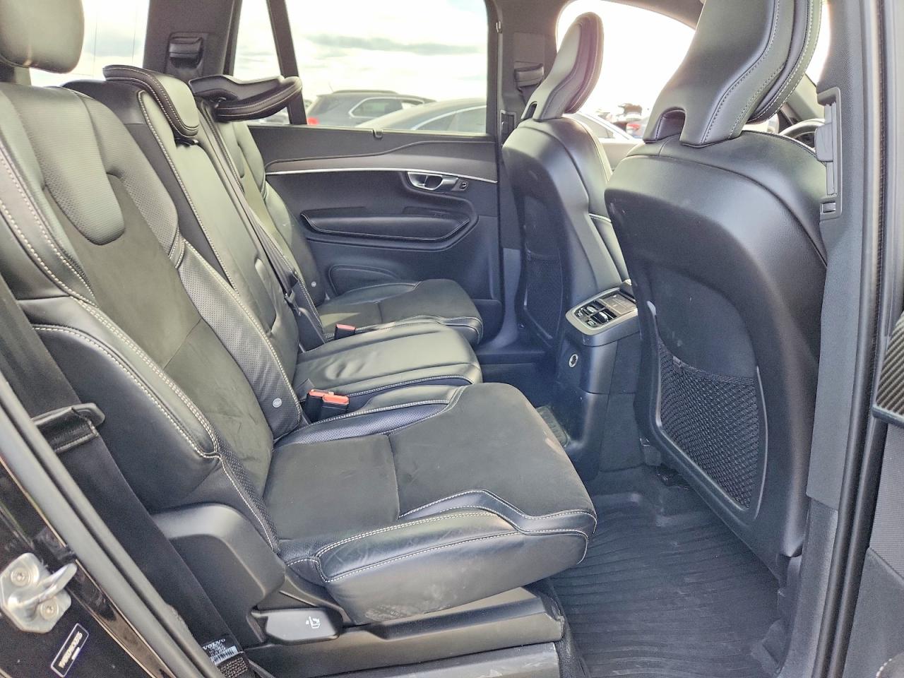 Volvo XC90 T8 R-design