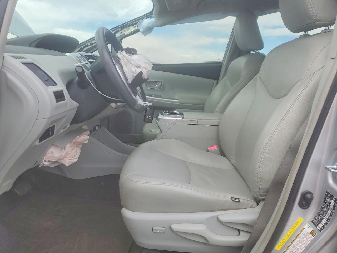 Toyota Prius Three