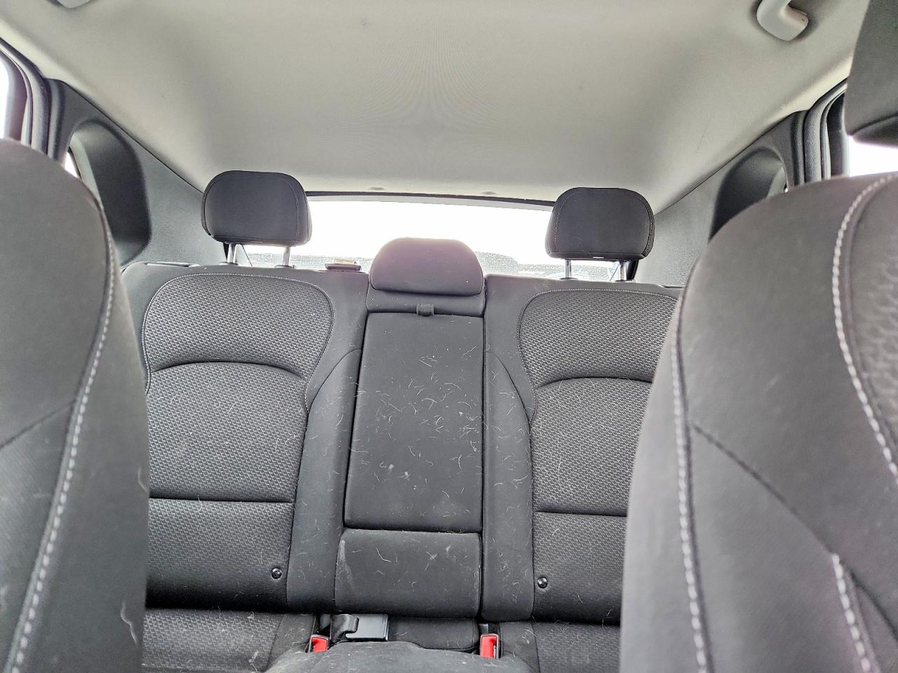 Hyundai ELANTRA Base