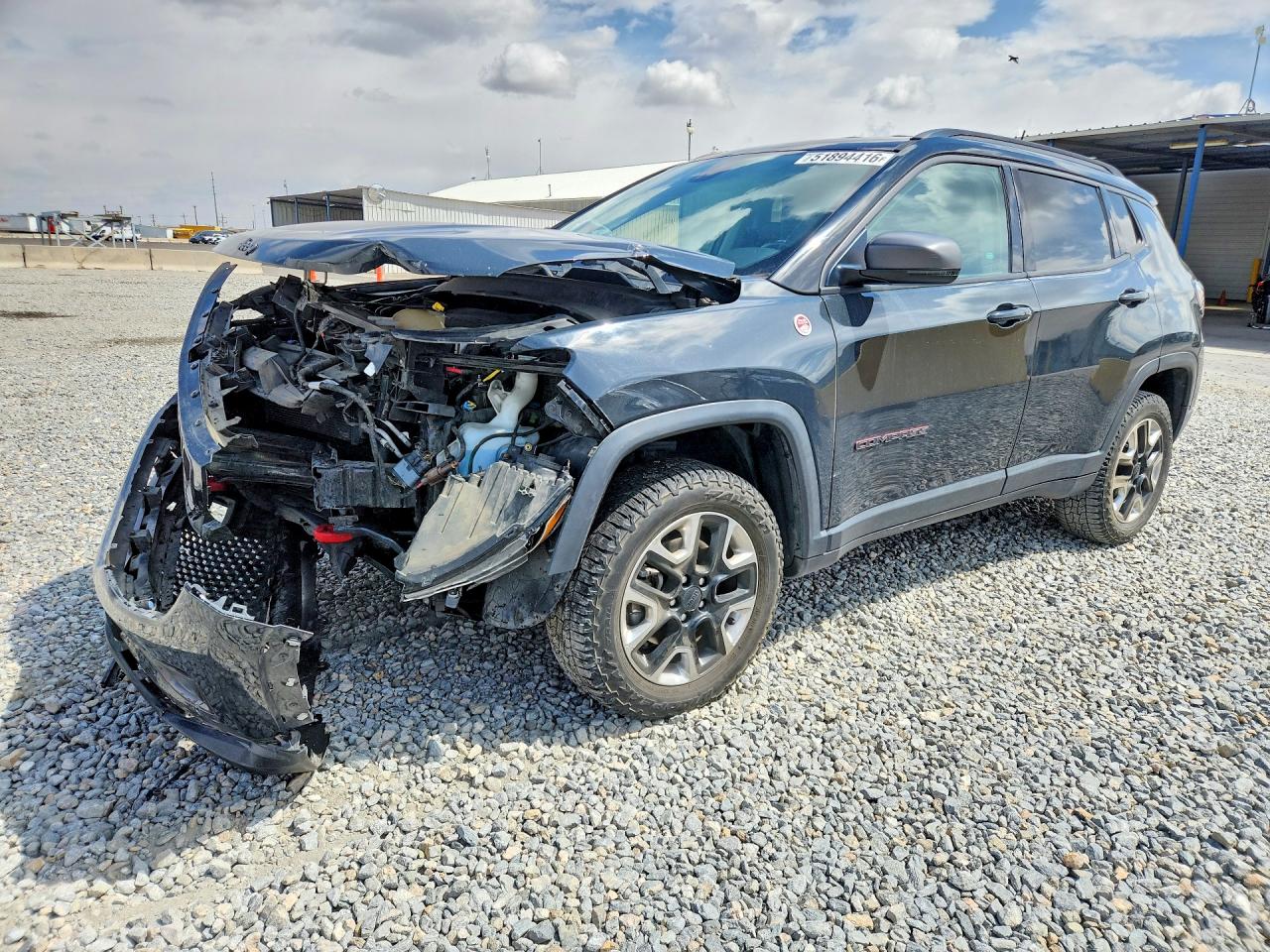 Salvage Jeep Compass Image