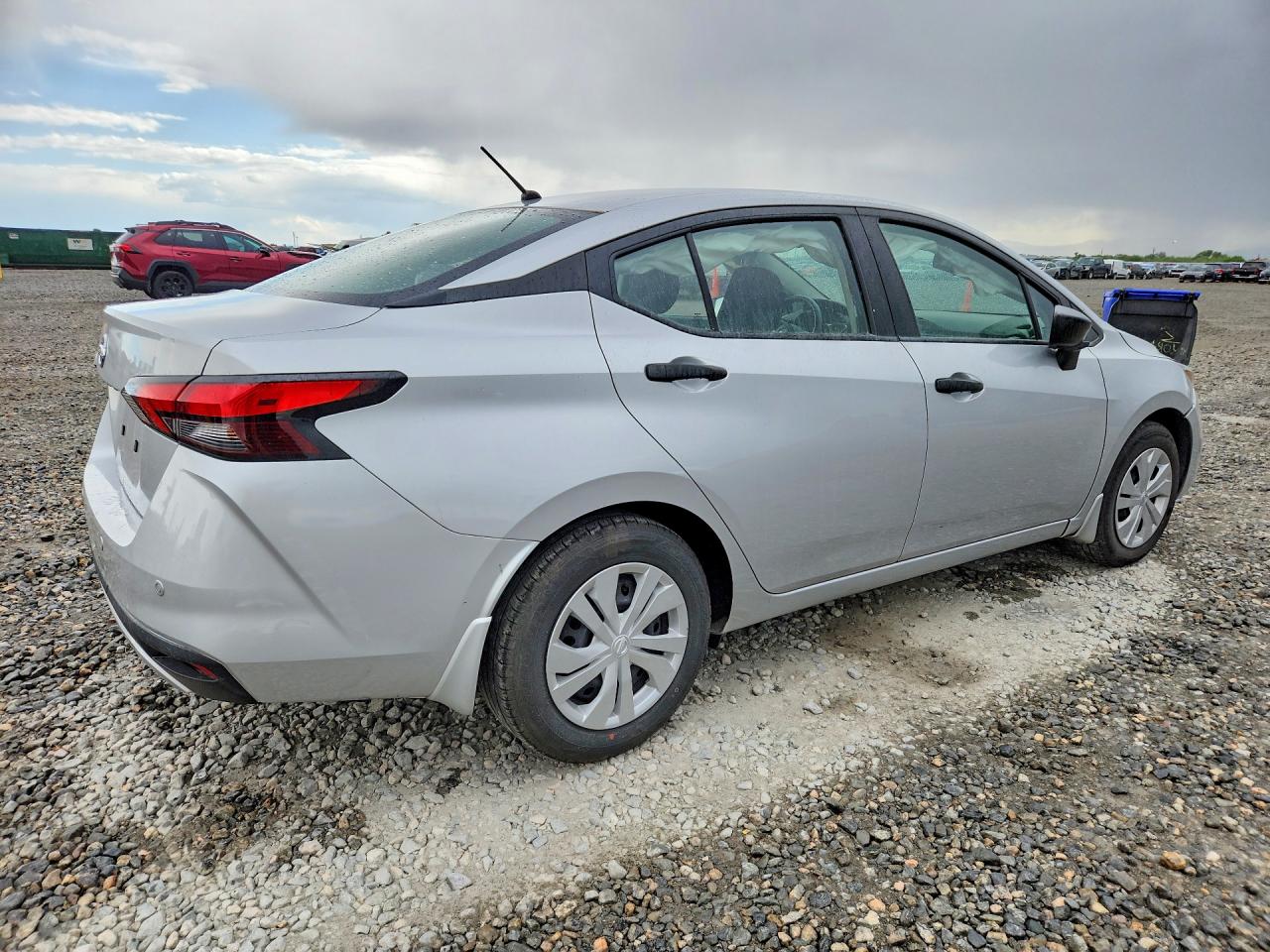 Nissan Versa S