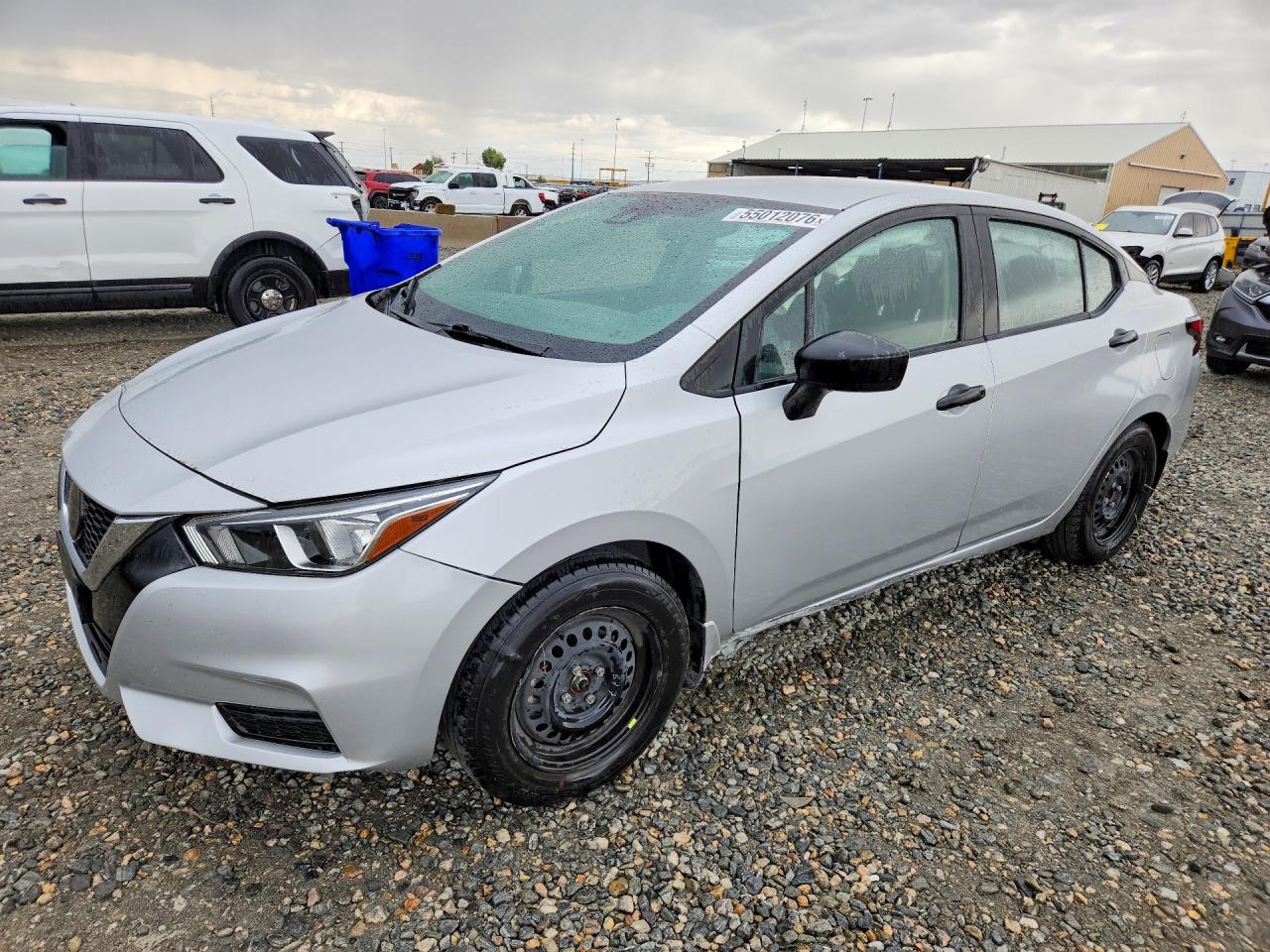 Salvage Nissan Versa Image