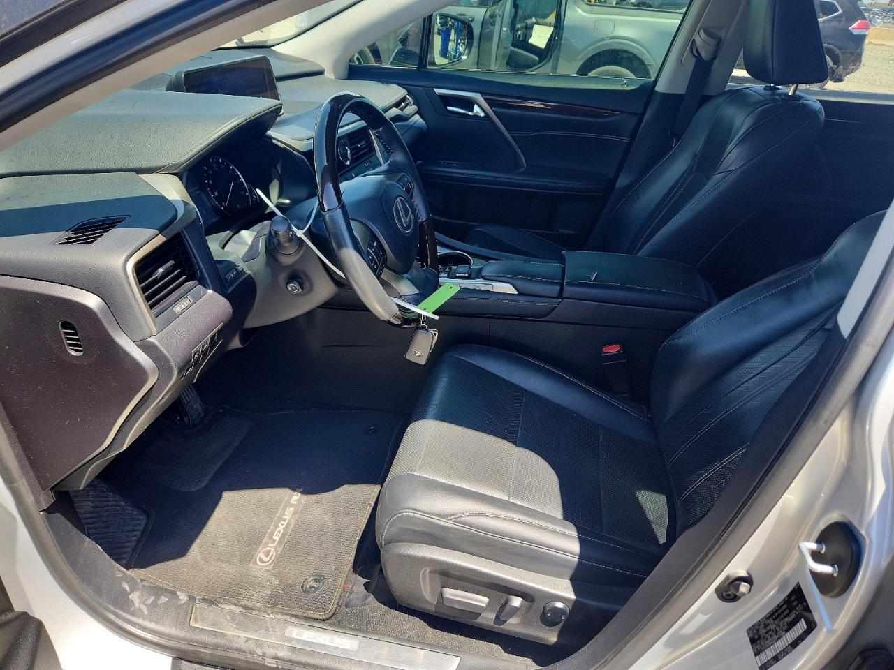 Lexus RX Base