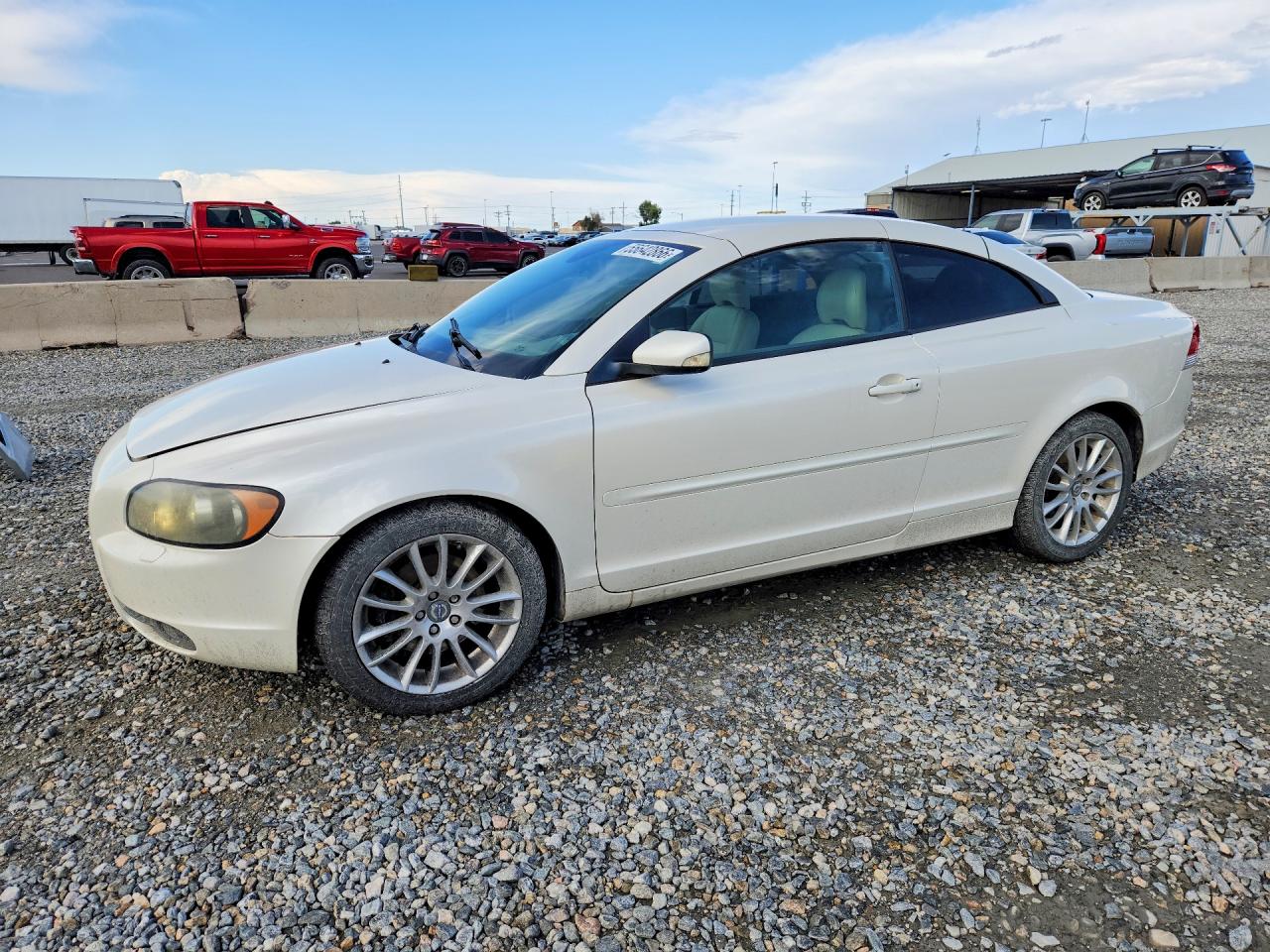 Salvage Volvo C70 Image