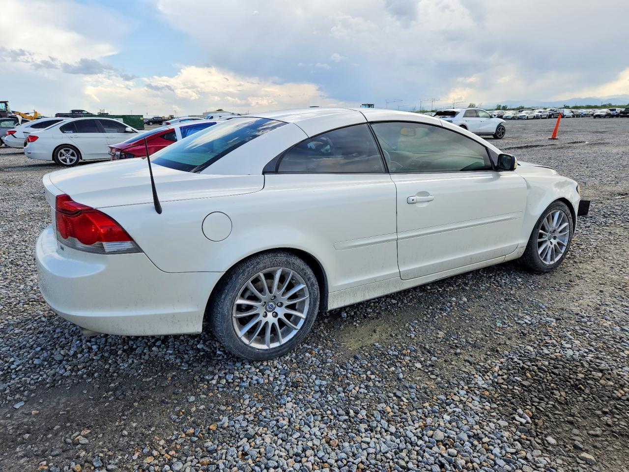 Volvo C70 T5