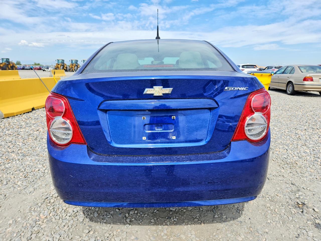 Chevrolet Sonic Ls
