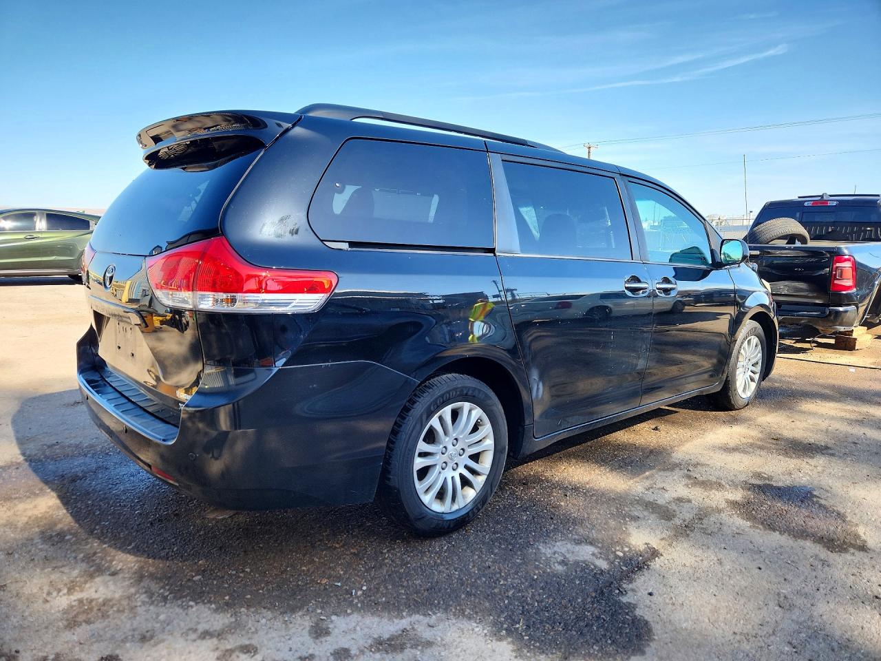 Toyota Sienna Xle 8-passenger