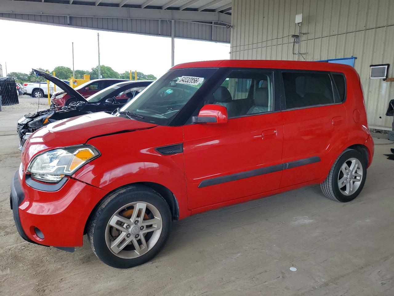 Salvage Kia Soul Image