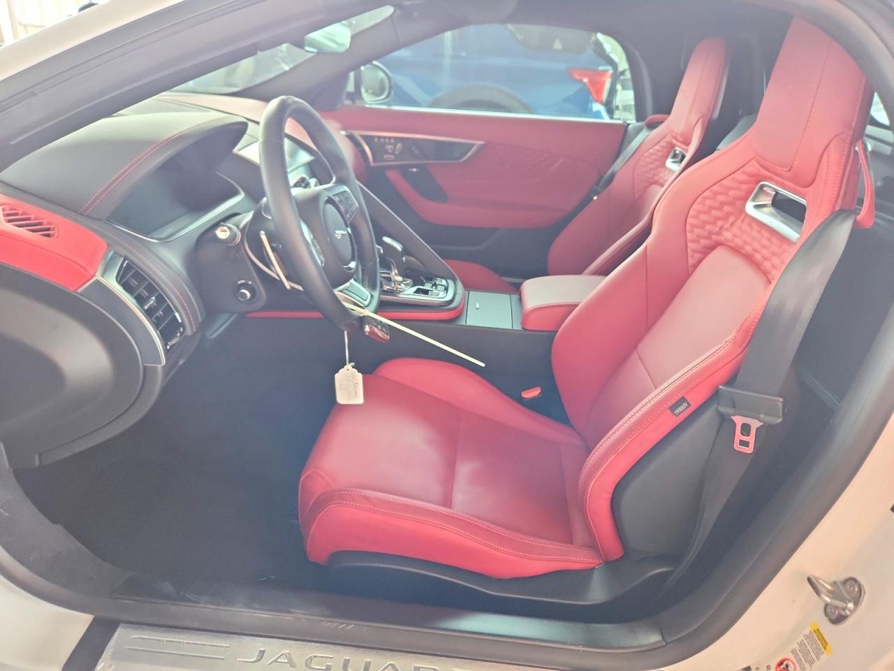 Jaguar F-TYPE R Dynamic
