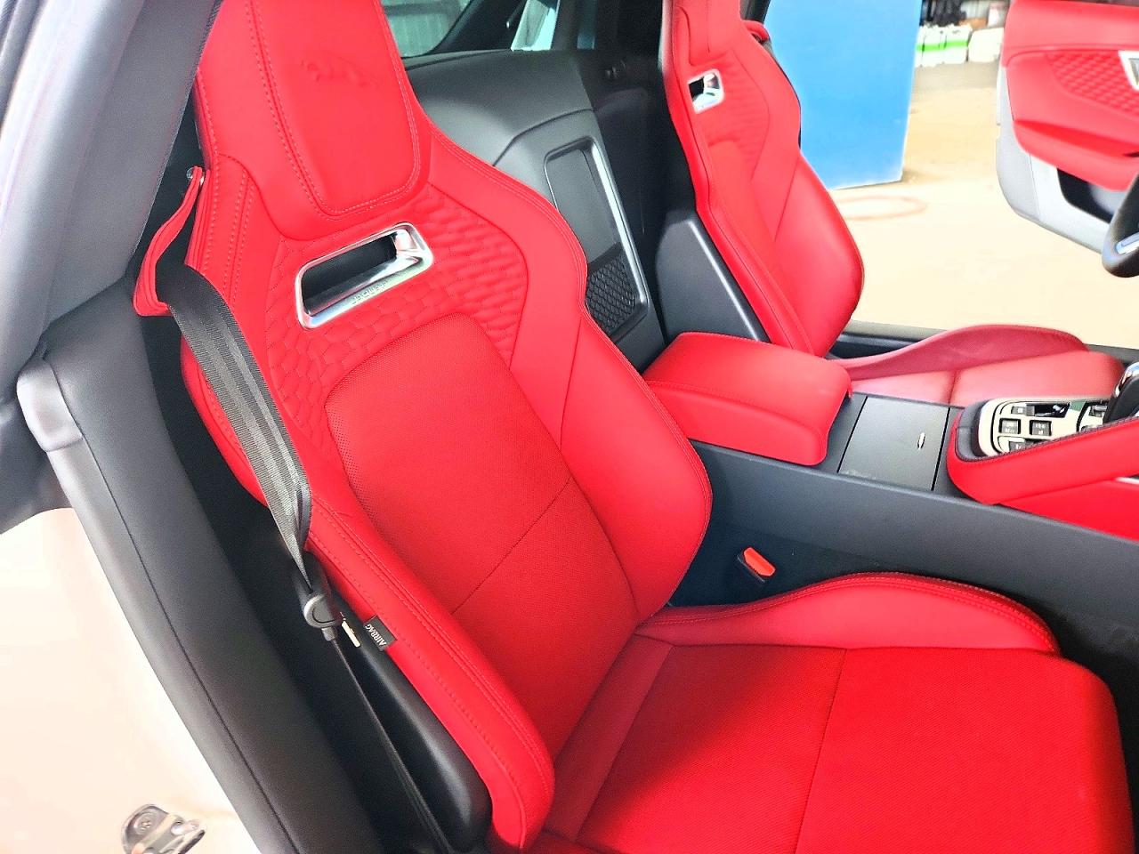 Jaguar F-TYPE R Dynamic