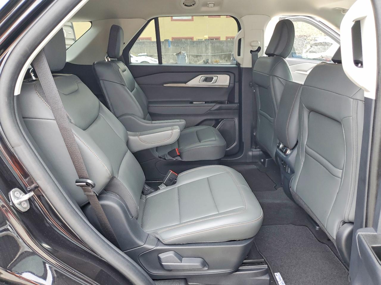Ford Explorer Active