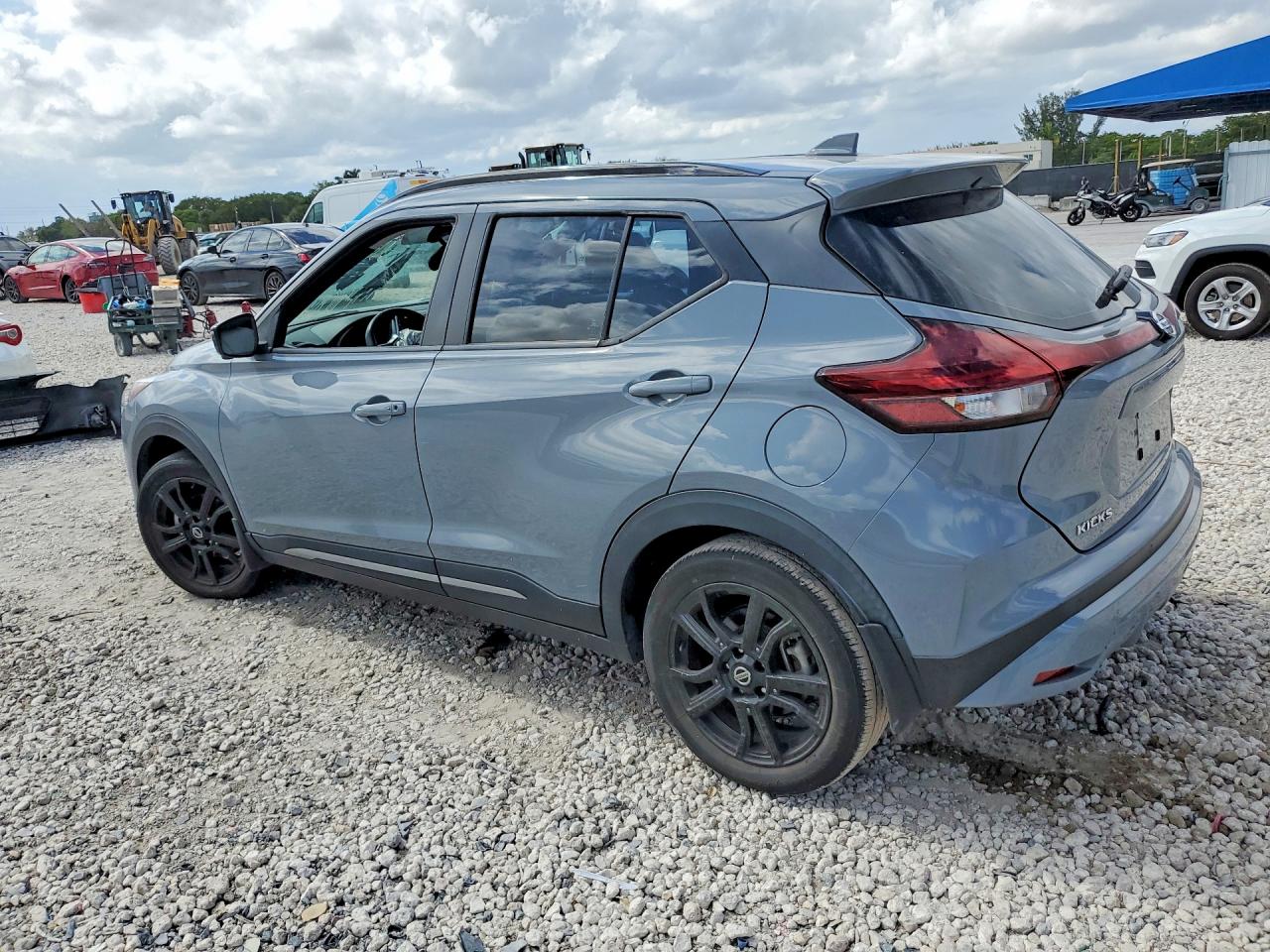 Nissan Kicks Sr