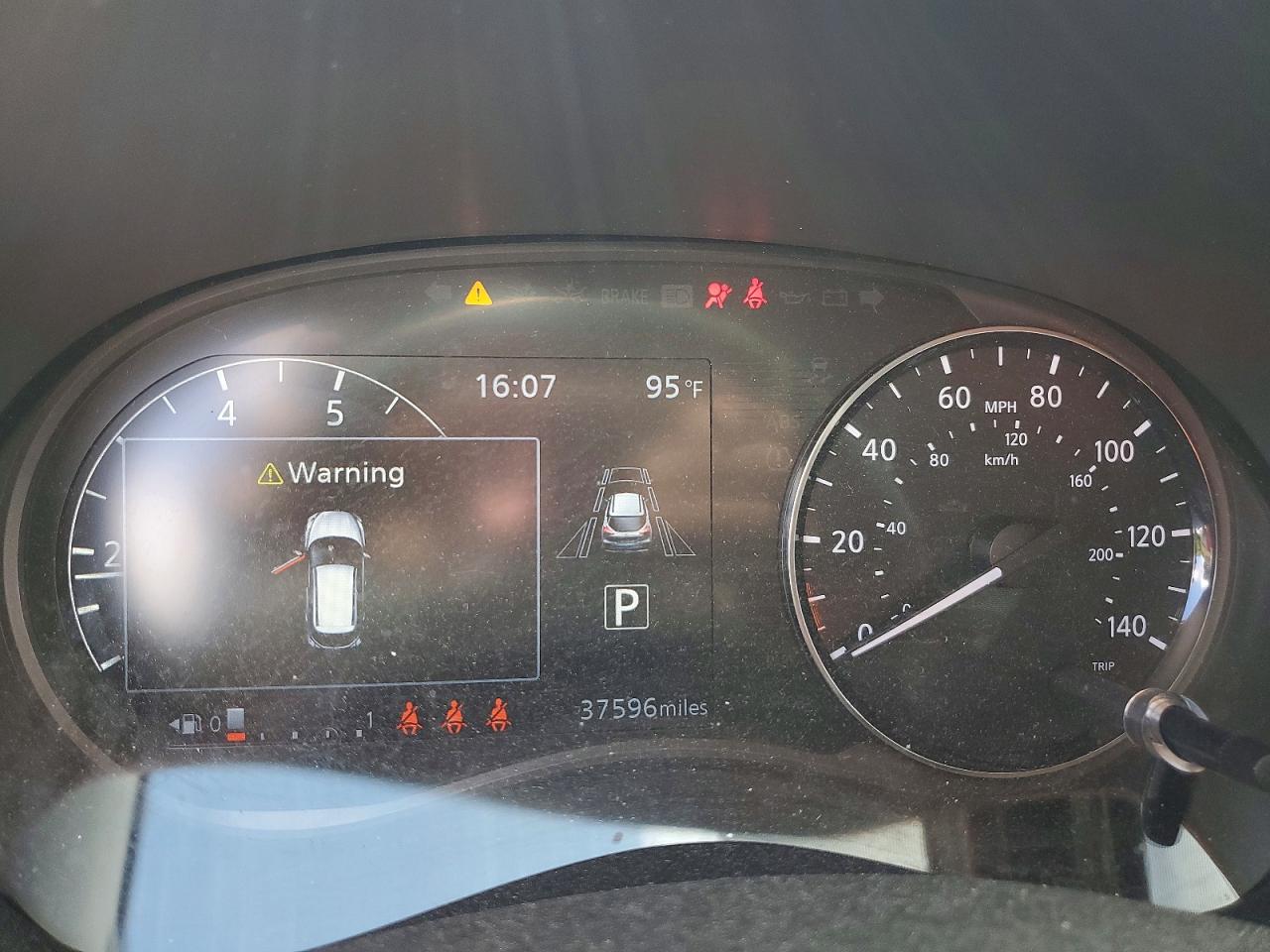 Nissan Kicks Sr