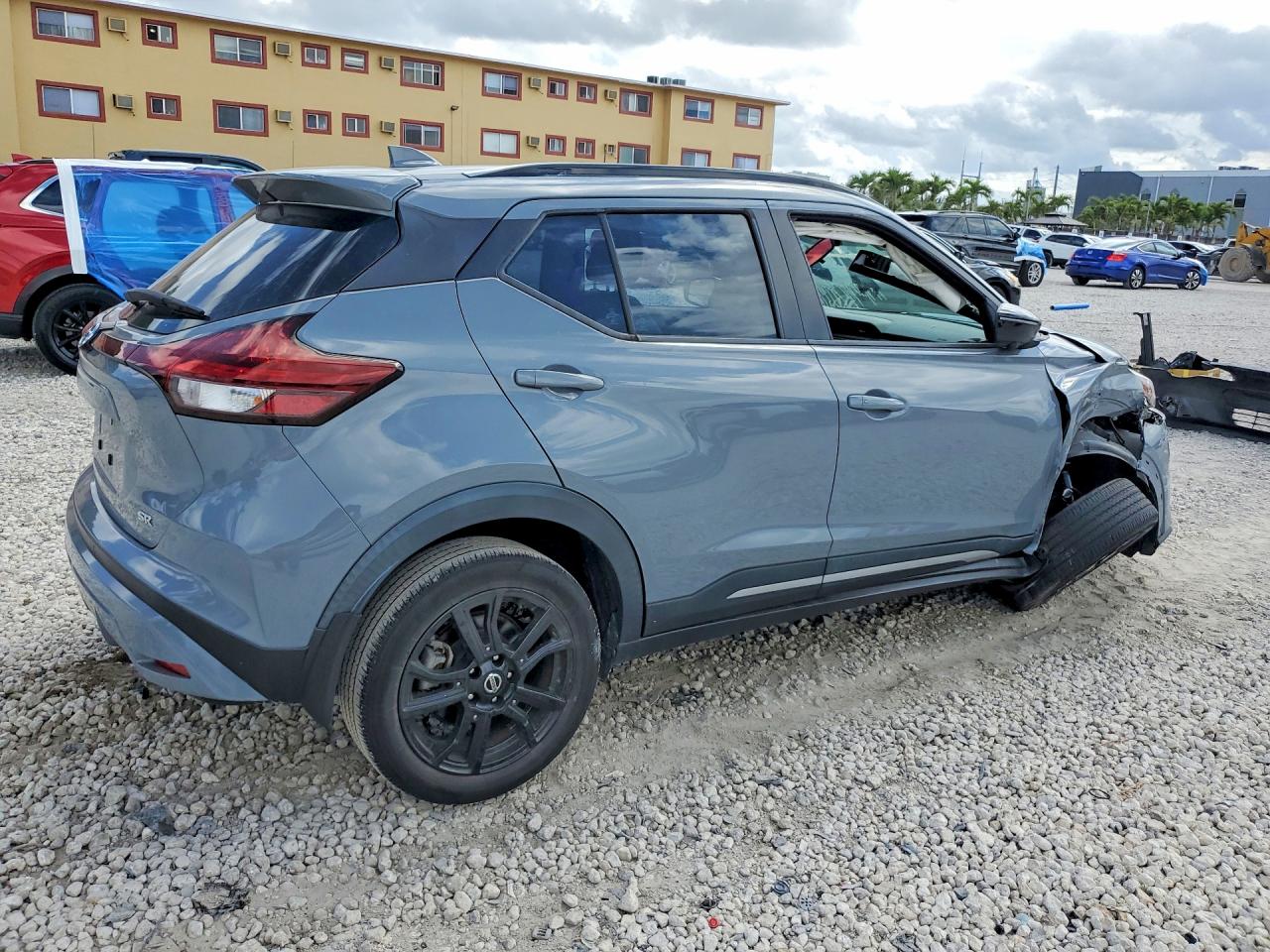Nissan Kicks Sr