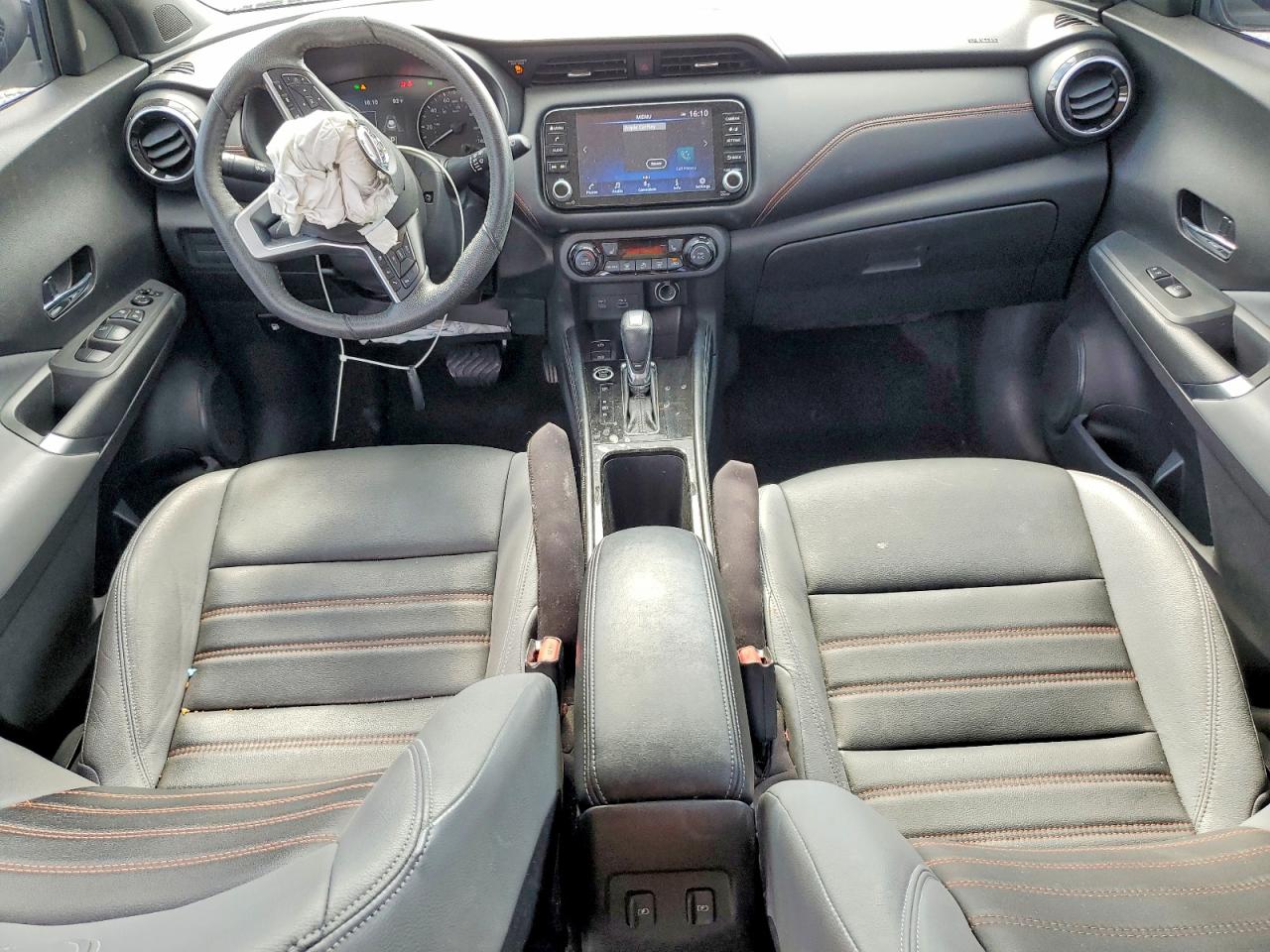 Nissan Kicks Sr