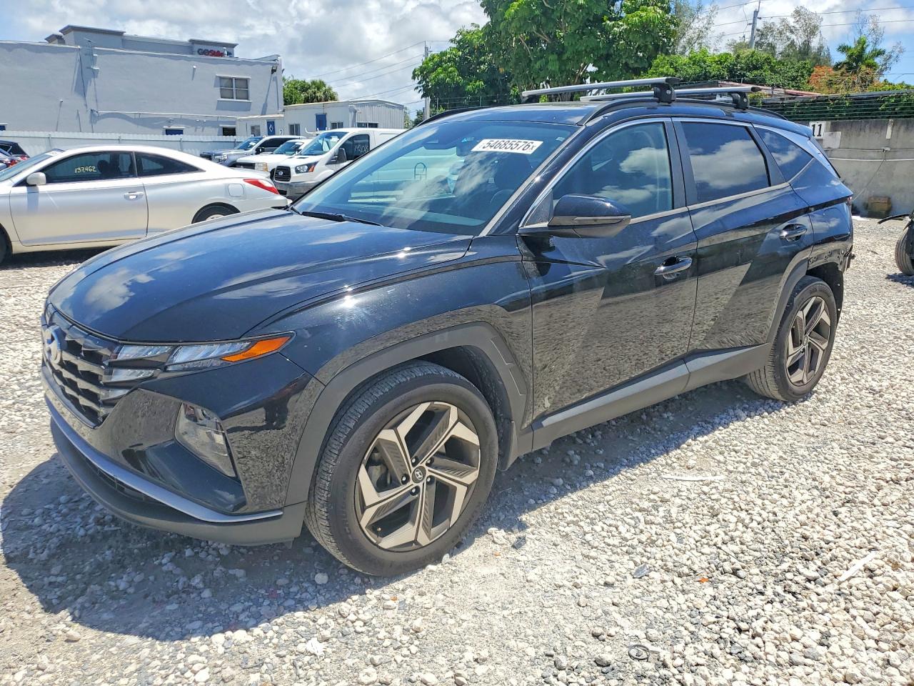 Salvage Hyundai TUCSON Image