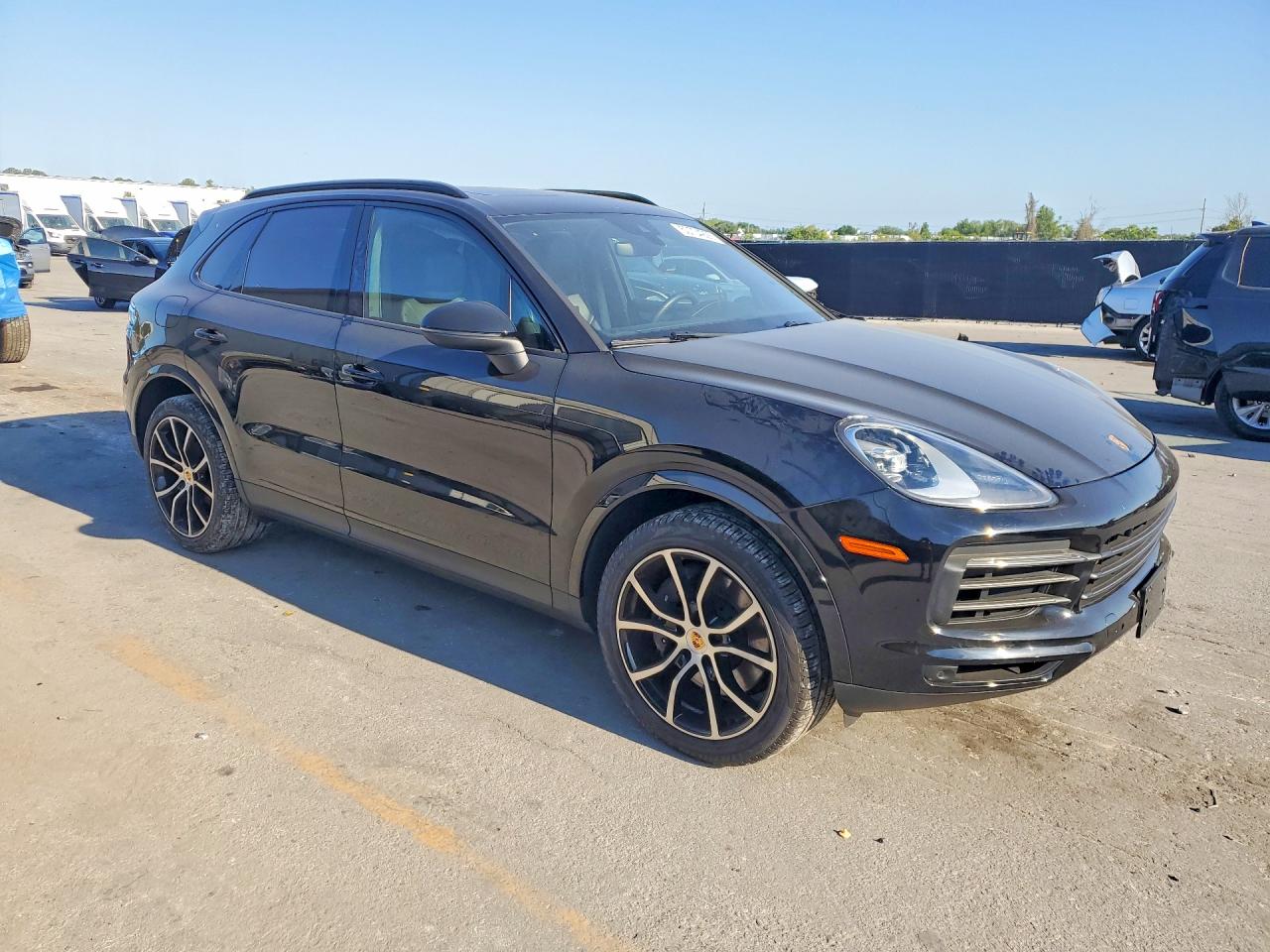 Porsche Cayenne Base