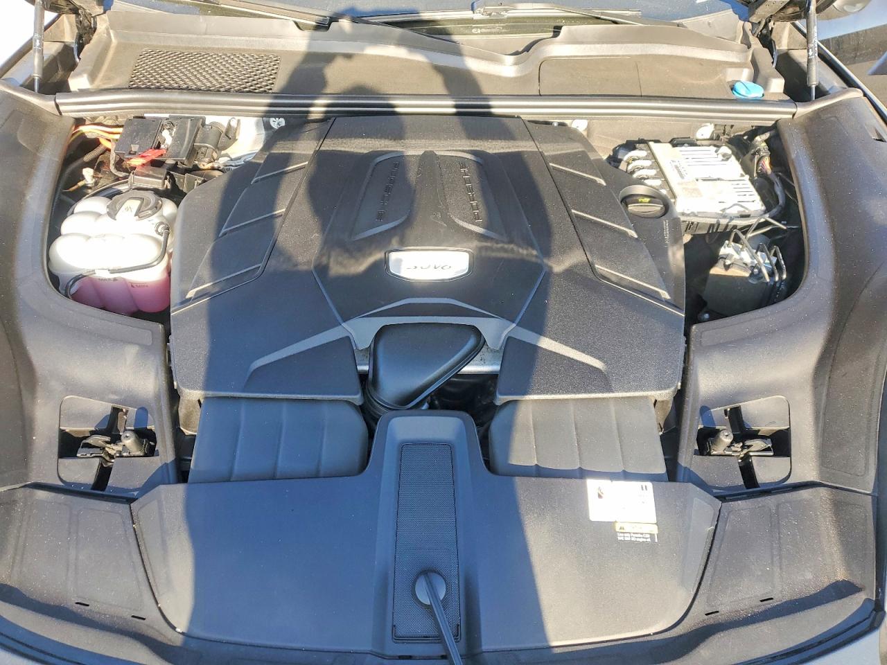 Porsche Cayenne Base