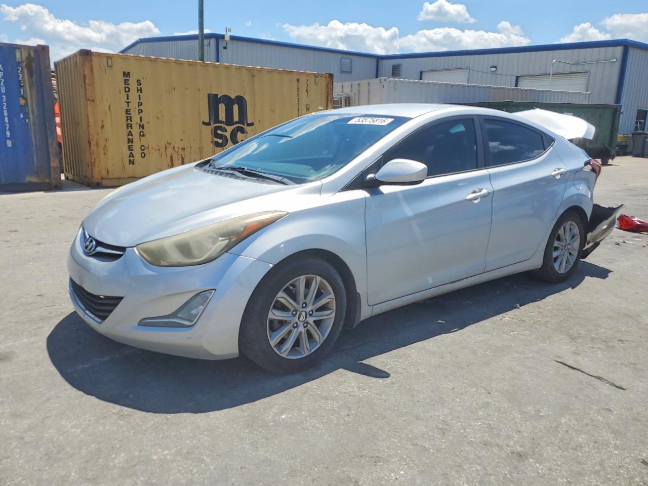 Salvage Hyundai ELANTRA Image