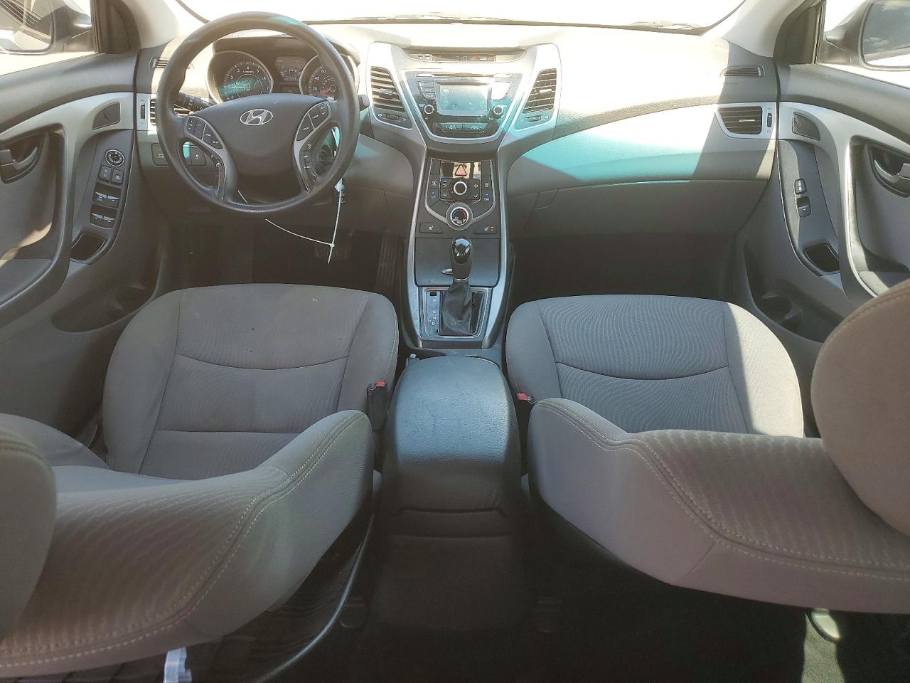 Hyundai ELANTRA Se