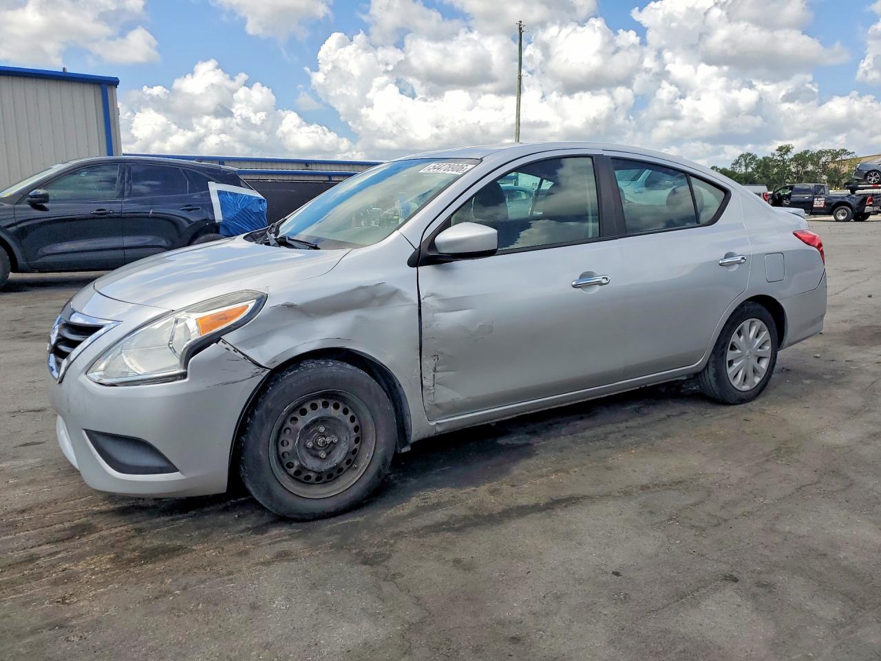 Salvage Nissan Versa Image