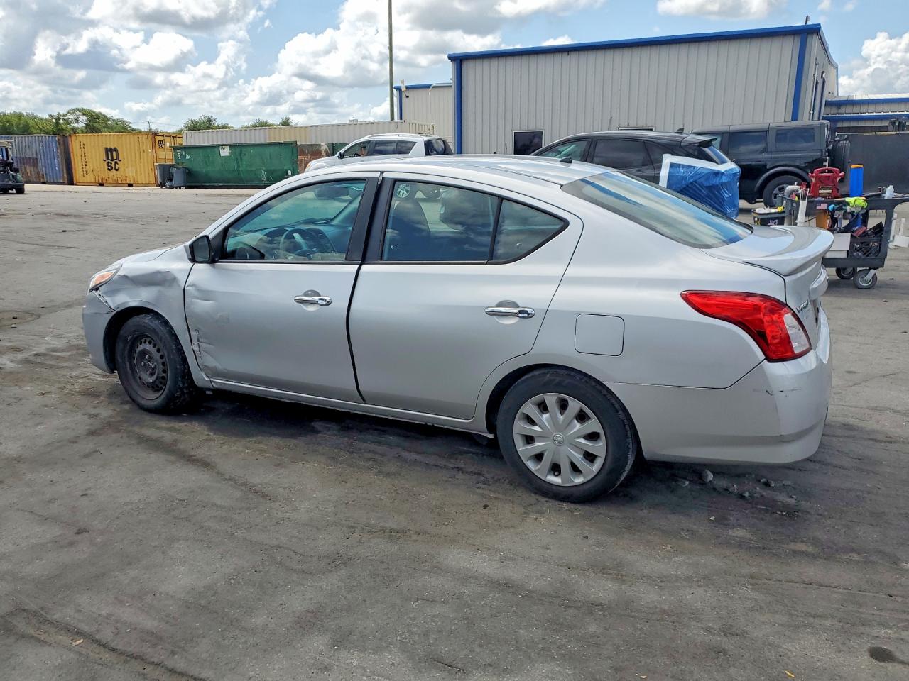 Nissan Versa 1.6 Sv