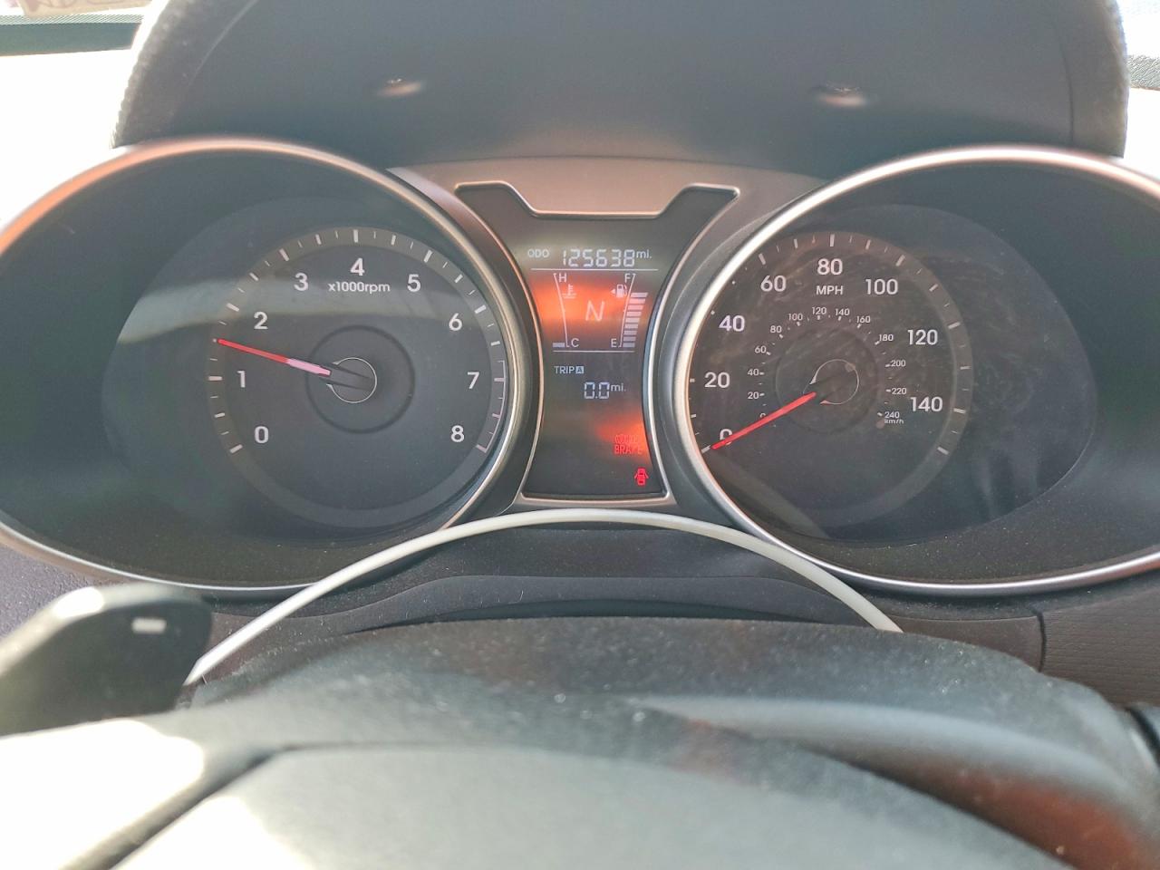 Hyundai VELOSTER Base
