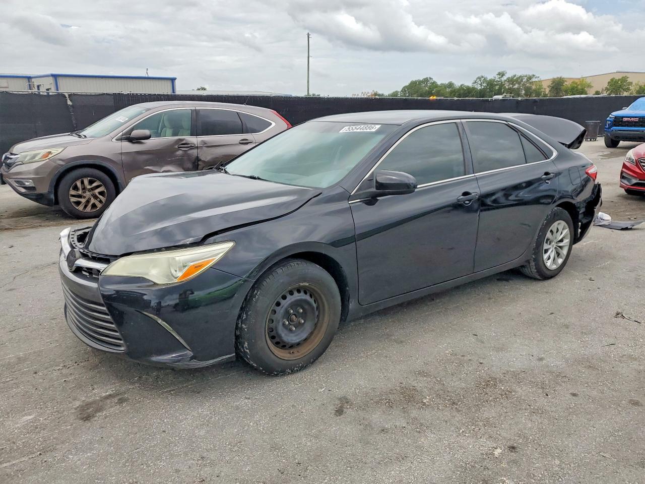 Salvage Toyota Camry Image